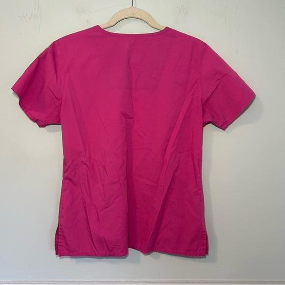 Carhartt Pink Short Sleeve Scrub Top with Front Pockets Size Small - Picture 4 of 8